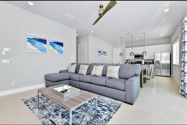 8600 SW 140th Terrace in Palmetto Bay, FL - Building Photo - Building Photo