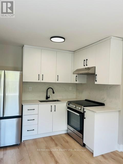 property at 2961 Lake Shore Blvd W