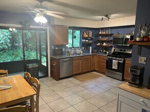 3402 NW 2nd St in Gainesville, FL - Building Photo - Building Photo