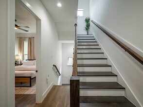 1305 E 27th St in Houston, TX - Foto de edificio - Building Photo