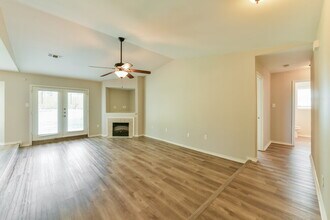 6437 Starnes Rd in Watauga, TX - Building Photo - Building Photo