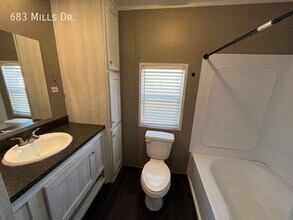 683 W Mills Dr in Towanda, KS - Building Photo - Building Photo