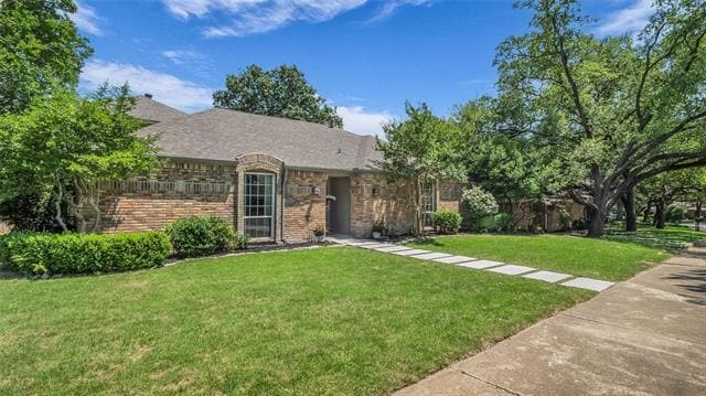 property at 8534 Vista View Dr