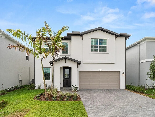 7292 Lenora Ln in Lake Worth, FL - Building Photo - Building Photo