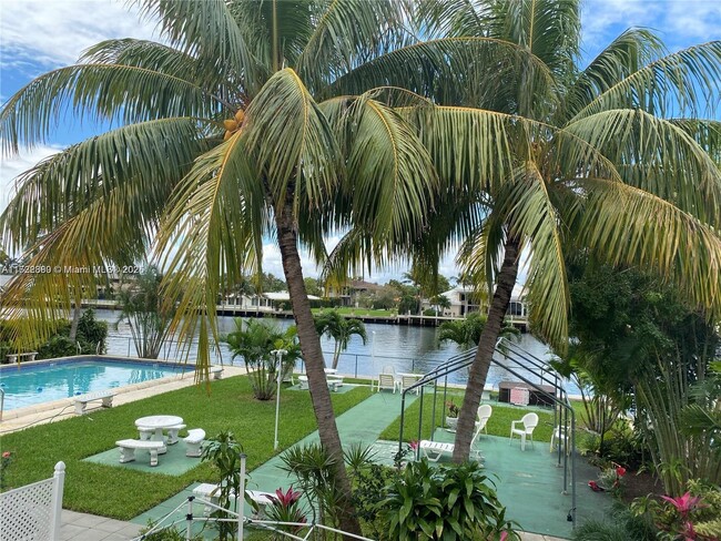 property at 2001 S Ocean Dr