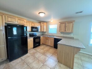 16075 Holy Cross Ln in St. Robert, MO - Building Photo - Building Photo