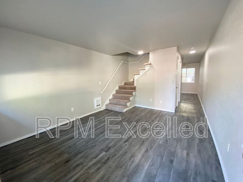 634 M St NE in Auburn, WA - Building Photo
