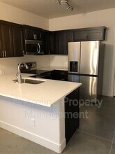 2121 S Montana Ave in Caldwell, ID - Foto de edificio - Building Photo