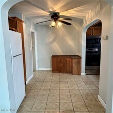 35 E Faith St in Struthers, OH - Building Photo - Building Photo