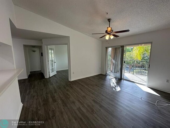 4844 N State Rd 7