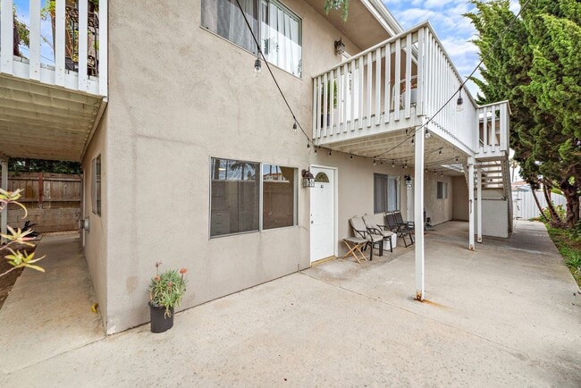 105 Avenida Carmelo in San Clemente, CA - Building Photo - Building Photo