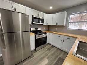 3685 E Brutus St-Unit -1A in Weedsport, NY - Building Photo - Building Photo