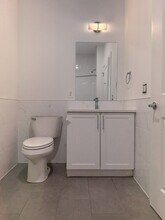 429 Bergen Ave, Unit 311 in Jersey City, NJ - Foto de edificio - Building Photo