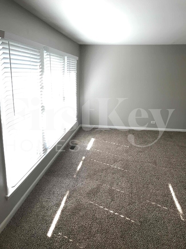 17621 Grandview Dr in Hazel Crest, IL - Building Photo - Building Photo