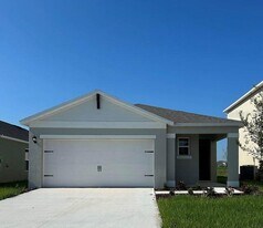 1362 Holodak Dr in Davenport, FL - Building Photo