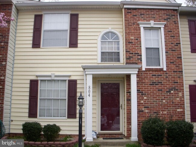 804 Wind Ridge Dr