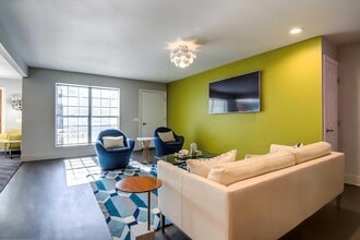 Highline Apartments in Santee, CA - Building Photo - Building Photo