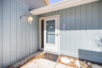 856 Chatham Dr in Venice, FL - Building Photo - Building Photo