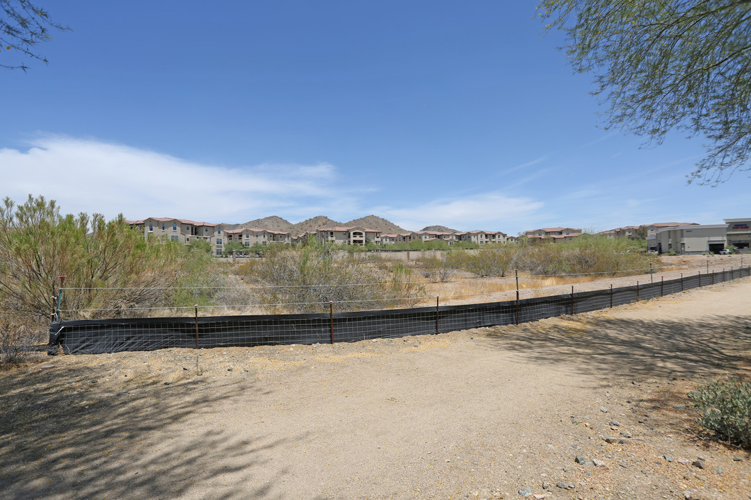 CASITAS AT TRAMONTO in Phoenix, AZ - Building Photo