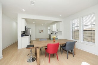 1842 Palm St in Houston, TX - Foto de edificio - Building Photo