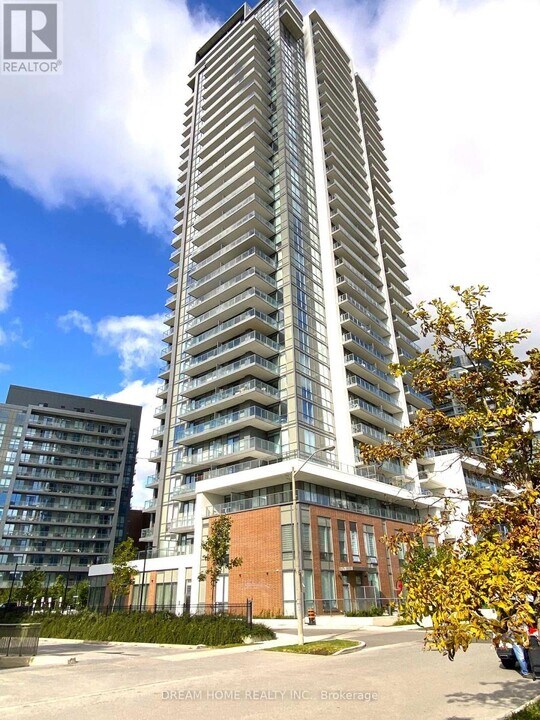 32-2732 Forest Manor Rd in Toronto, ON - Building Photo