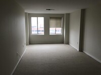 6 Canal Park, Unit PH2 in Cambridge, MA - Foto de edificio - Building Photo