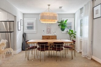 1249 W 56th St in Los Angeles, CA - Building Photo - Building Photo