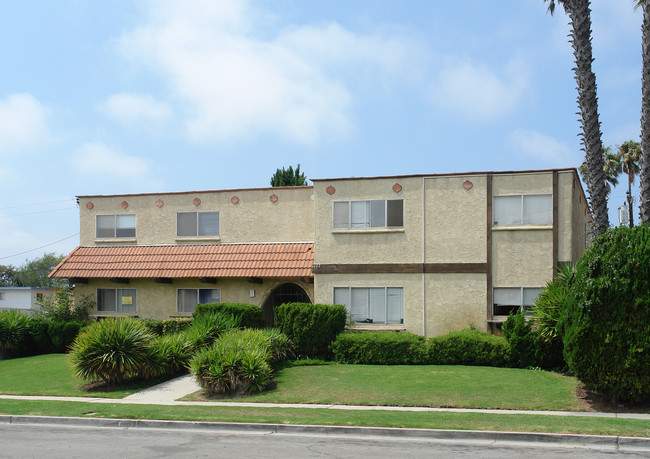 6403 Whipporwill St in Ventura, CA - Foto de edificio - Building Photo