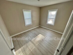 1206 S 1208 Boeke Rd in Evansville, IN - Building Photo - Building Photo