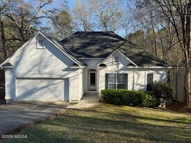 135 Chadwick Dr in Macon, GA - Building Photo