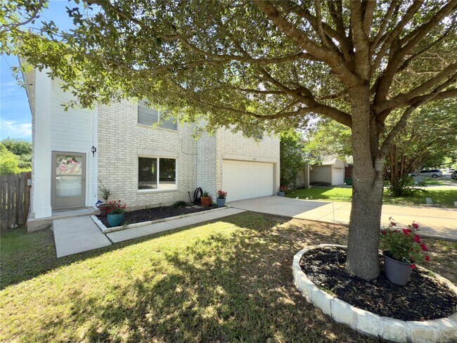 7817 Marble Ridge Dr in Austin, TX - Building Photo - Building Photo