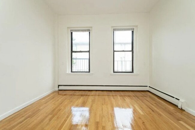 195 Saint Botolph St, Unit 11