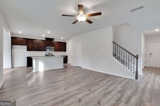 291 Wells Cir in Holly Springs, GA - Building Photo - Building Photo