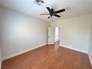 10360 Natural Springs Ave in Las Vegas, NV - Building Photo - Building Photo