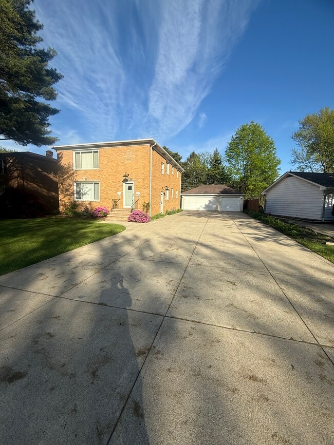 property at 9499 Independence Blvd