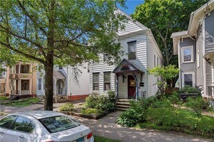 28 Edwards St in New Haven, CT - Building Photo