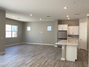 4061 E Augusta Ave in Chandler, AZ - Building Photo - Building Photo