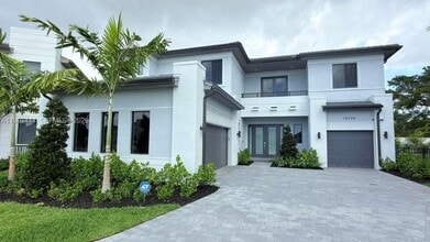 19708 NE 14th Ave in Miami, FL - Building Photo - Building Photo