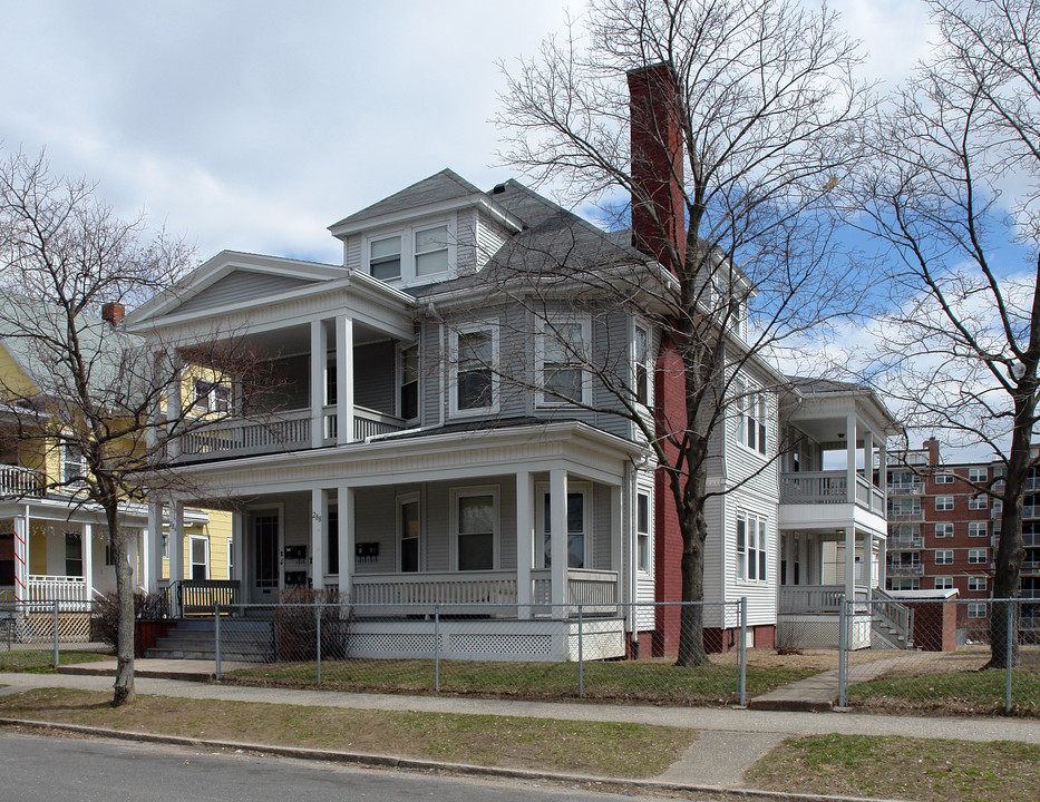 286-288 Pine St in Holyoke, MA - Foto de edificio