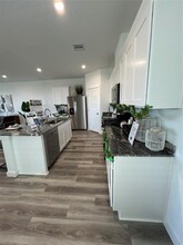 10414 Belmont Orchard Trl in Houston, TX - Foto de edificio - Building Photo