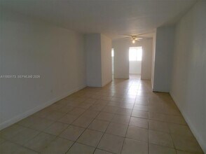 825 Euclid Ave, Unit 2 in Miami Beach, FL - Building Photo - Building Photo