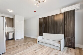 1531 W Howard St in Chicago, IL - Building Photo - Building Photo