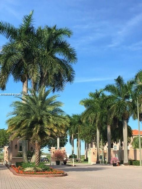 6340 NW 114th Ave-Unit -136 in Doral, FL - Building Photo