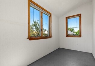 39 Medford St, Unit 2 in Medford, MA - Building Photo - Building Photo