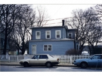 8 Austral Ave in Glen Cove, NY - Foto de edificio