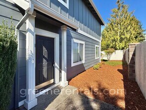6072 Illinois Ln SE in Lacey, WA - Foto de edificio - Building Photo