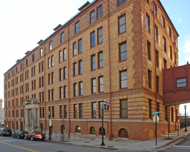 The Crossings in Roanoke, VA - Foto de edificio - Building Photo