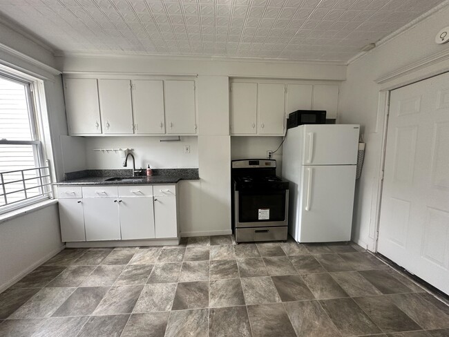 87 TERRACE Ave in Jersey City, NJ - Building Photo - Building Photo