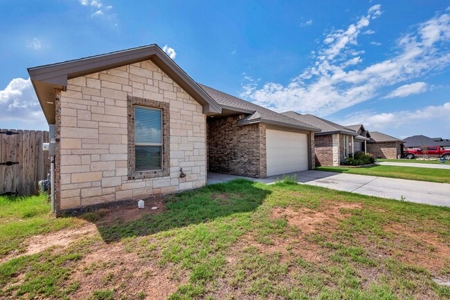 8608 Luz Dr in Odessa, TX - Building Photo - Building Photo
