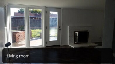 3786 E Holland Ave in Fresno, CA - Building Photo - Building Photo